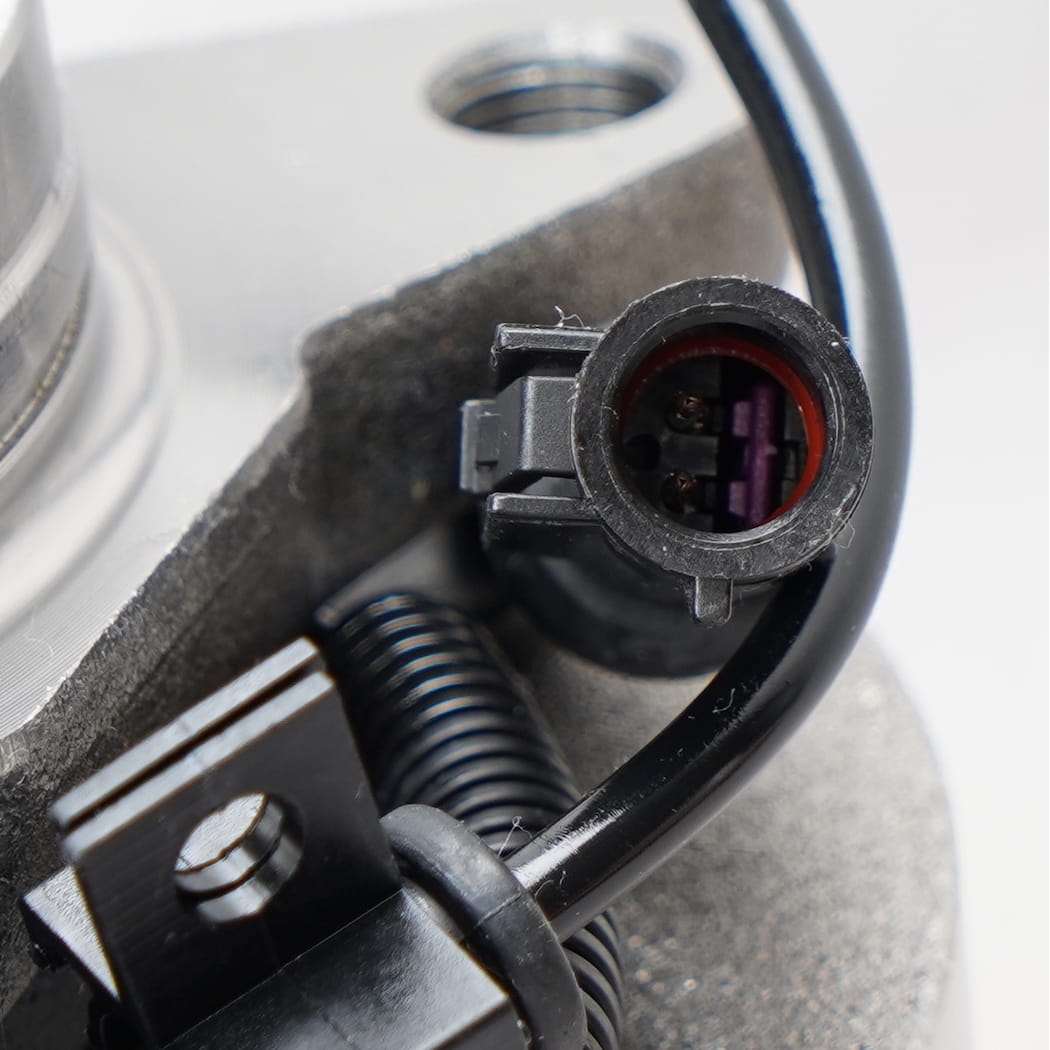 Hanhub 515119 محور العجلات الأمامية وتجميع الحامل المتوافق مع F-150 يحل محل 9L3Z1104A BR930759 SP550214 6-LUG