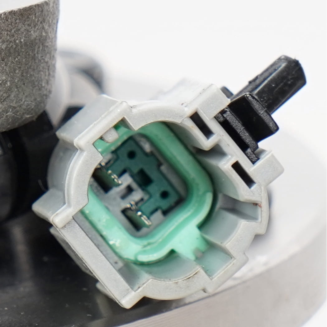 Hanhub 515125 HUB Front Wheel ومجموعة تحمل متوافقة مع QX56 Armada Titan يحل محل BR930829 SP500703 40202-ZR00B 40202-ZR40A 40202-ZR40B 6-LUG